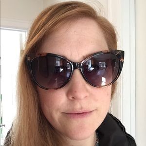 Meet your Posher, Lyn